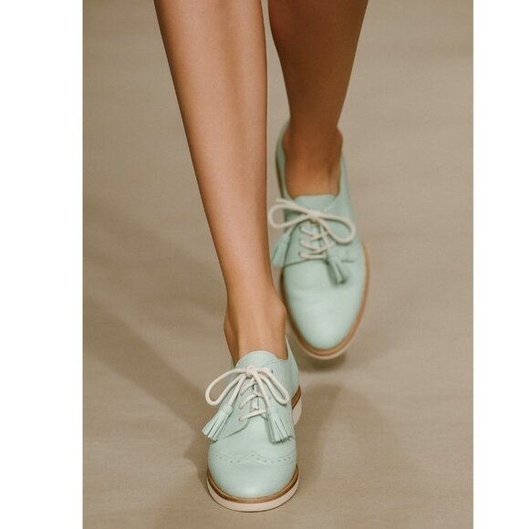 COACH Zinnia Mint Leather Oxford Shoes Tassel Detail Classic Chic Size 8 B - Picture 1 of 11